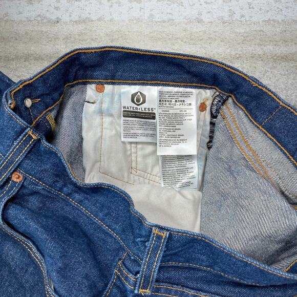 Levis Jeans 501 Regular Straight Leg Fit Dark Wash Denim Button Fly Red Tab - Picture 5 of 6